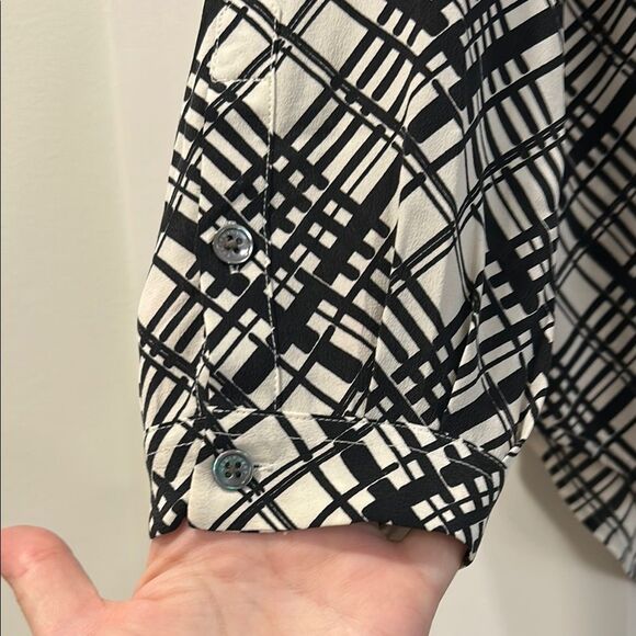 Equipment Black and White Plaid Button-Up Shirt, Size Medium - Picture 6 of 8